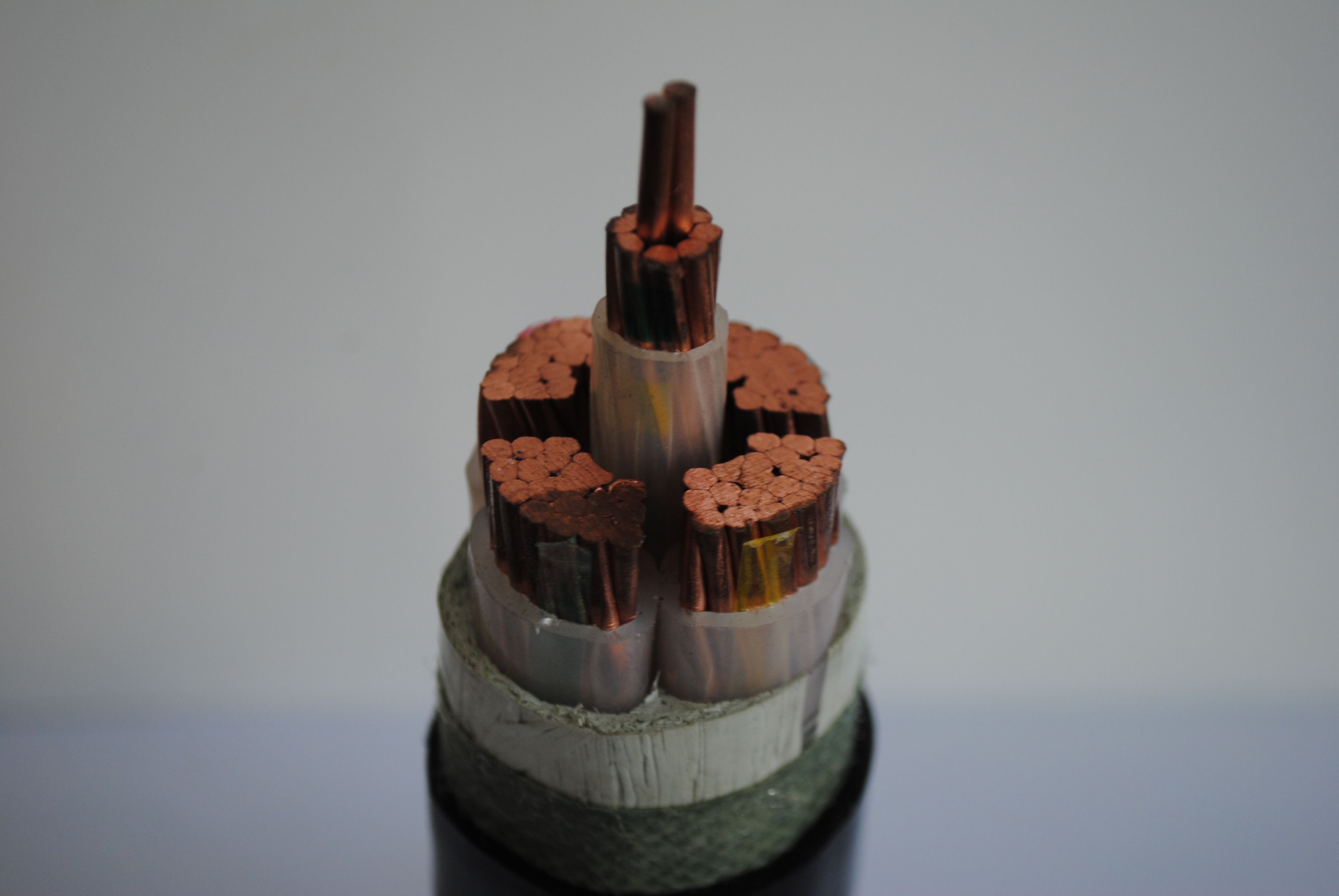 淺談護(hù)套厚度與電纜質(zhì)量關(guān)系